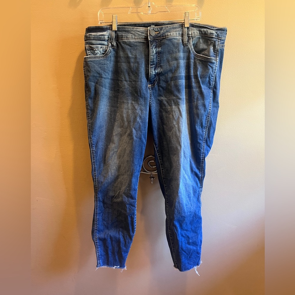 Kut from the Kloth Size 18w frayed hem jeans.  So comfy. Medium rinse.
